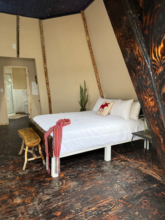 The Wolf Tipi Cabin 🌕🐺🌲